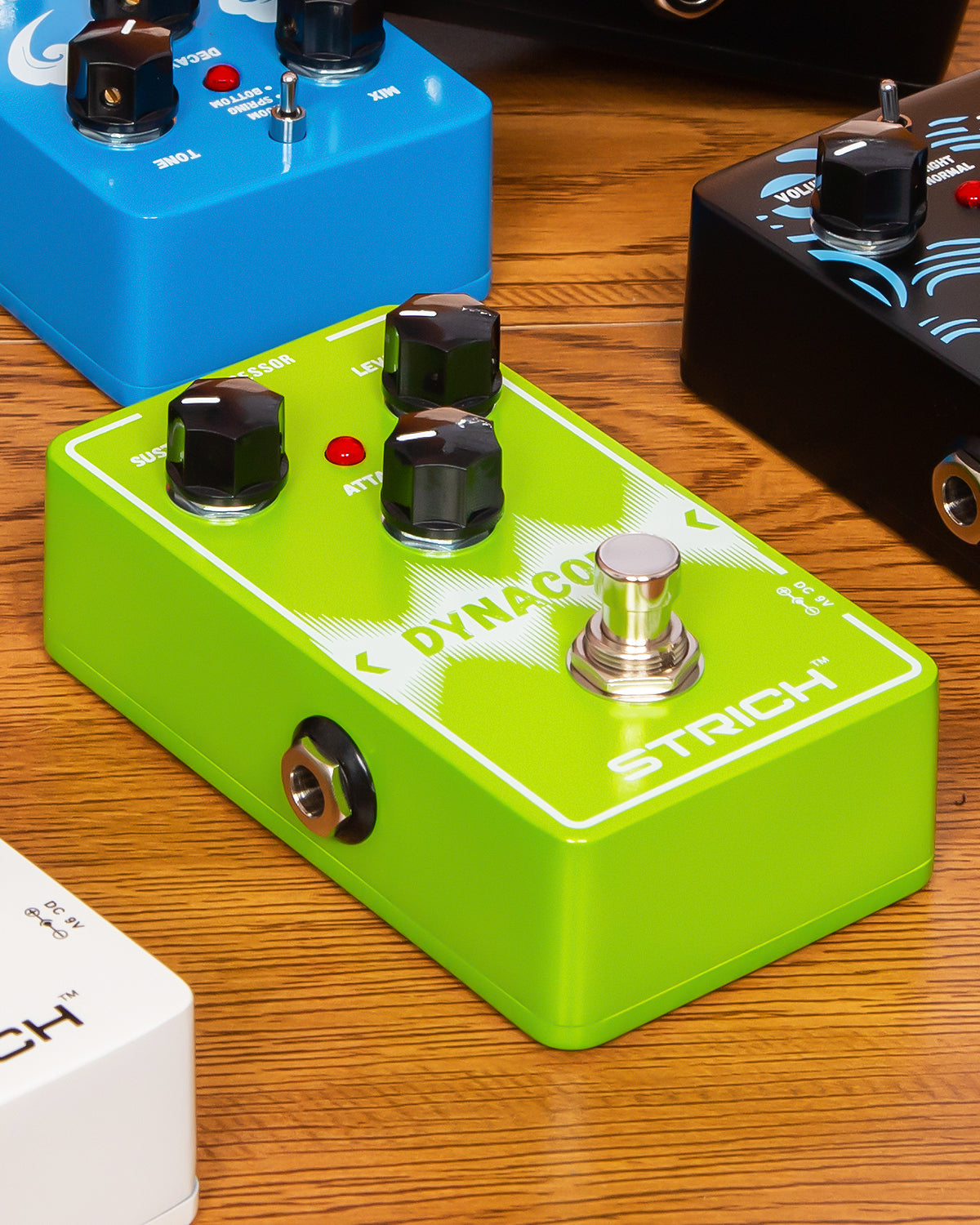 STRICH DYNACOMP Compressor Guitar Pedal, Essential Pure Analog Effect Pedal, 3 Knobs Control, True Bypass for Electric Guitar, Green